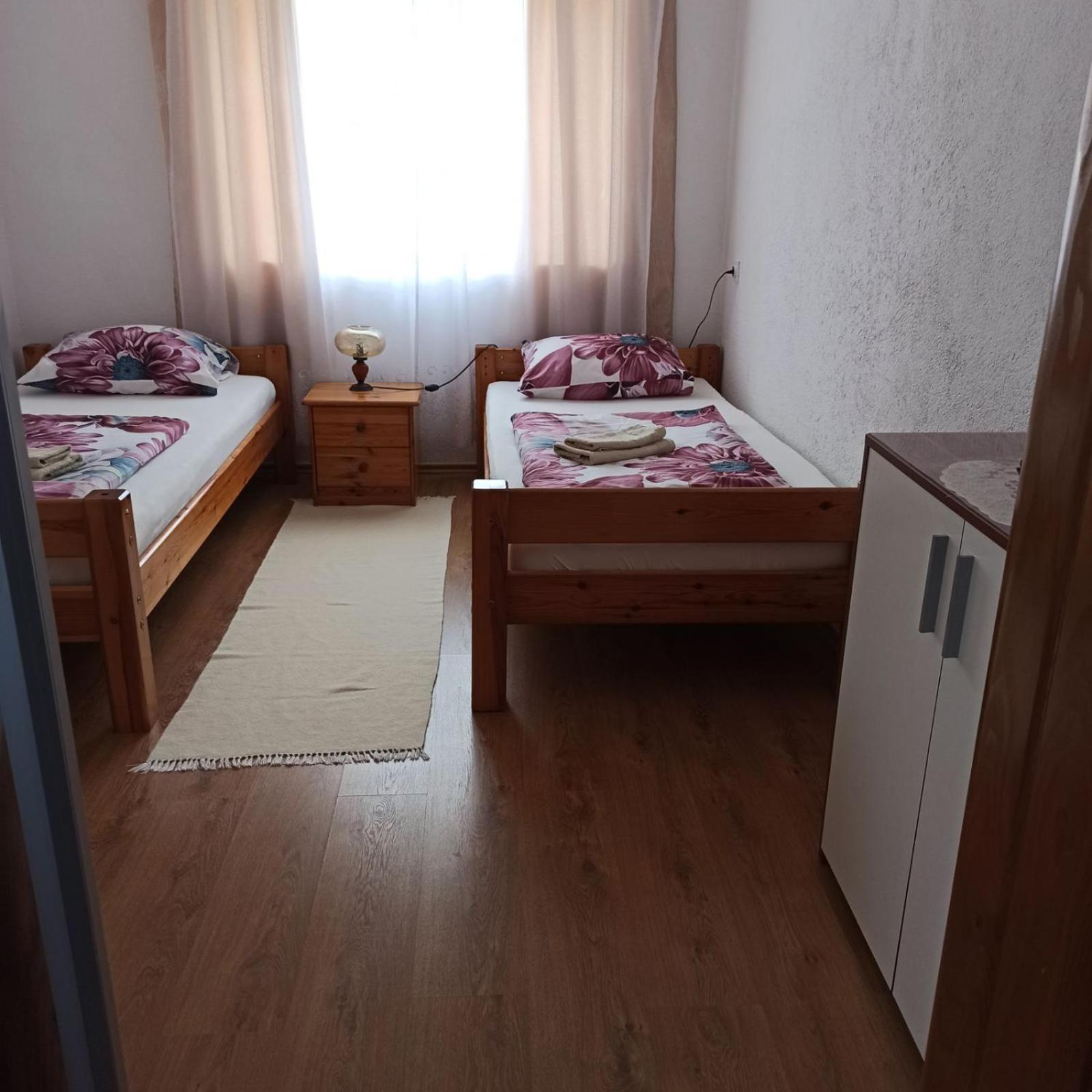 Apartman Adna Kulen Vakuf Zewnętrze zdjęcie